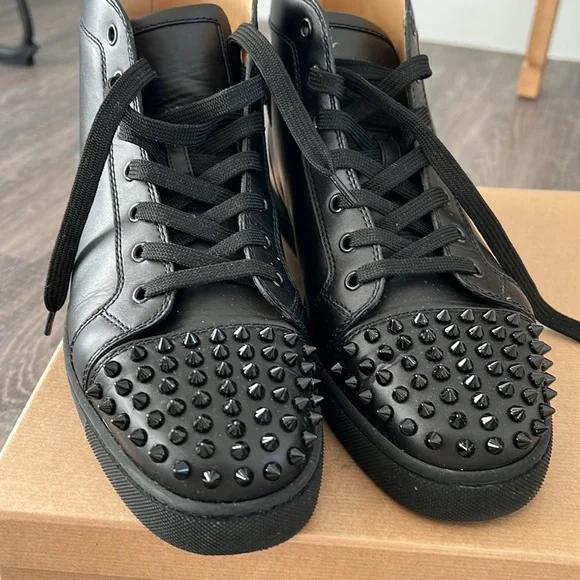 Christian Louboutin spike flat men’s sneakers - Picture 4 of 9